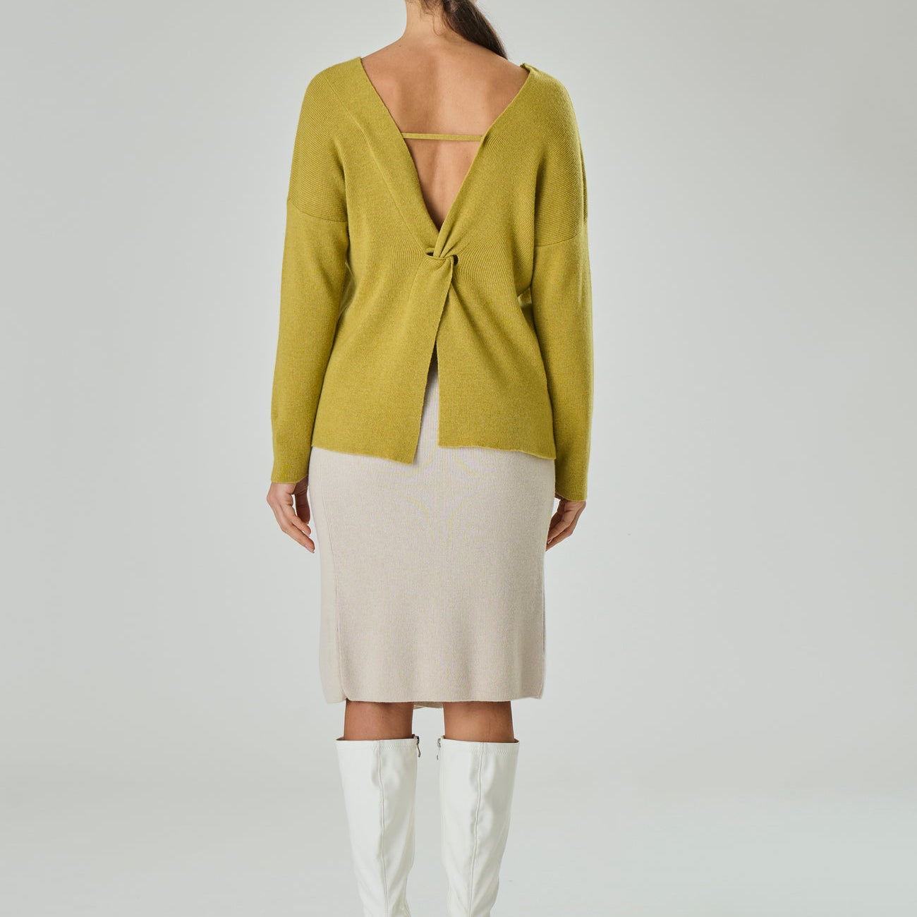 Maglia in misto Cashmere con incrocio sul retro - Andrea