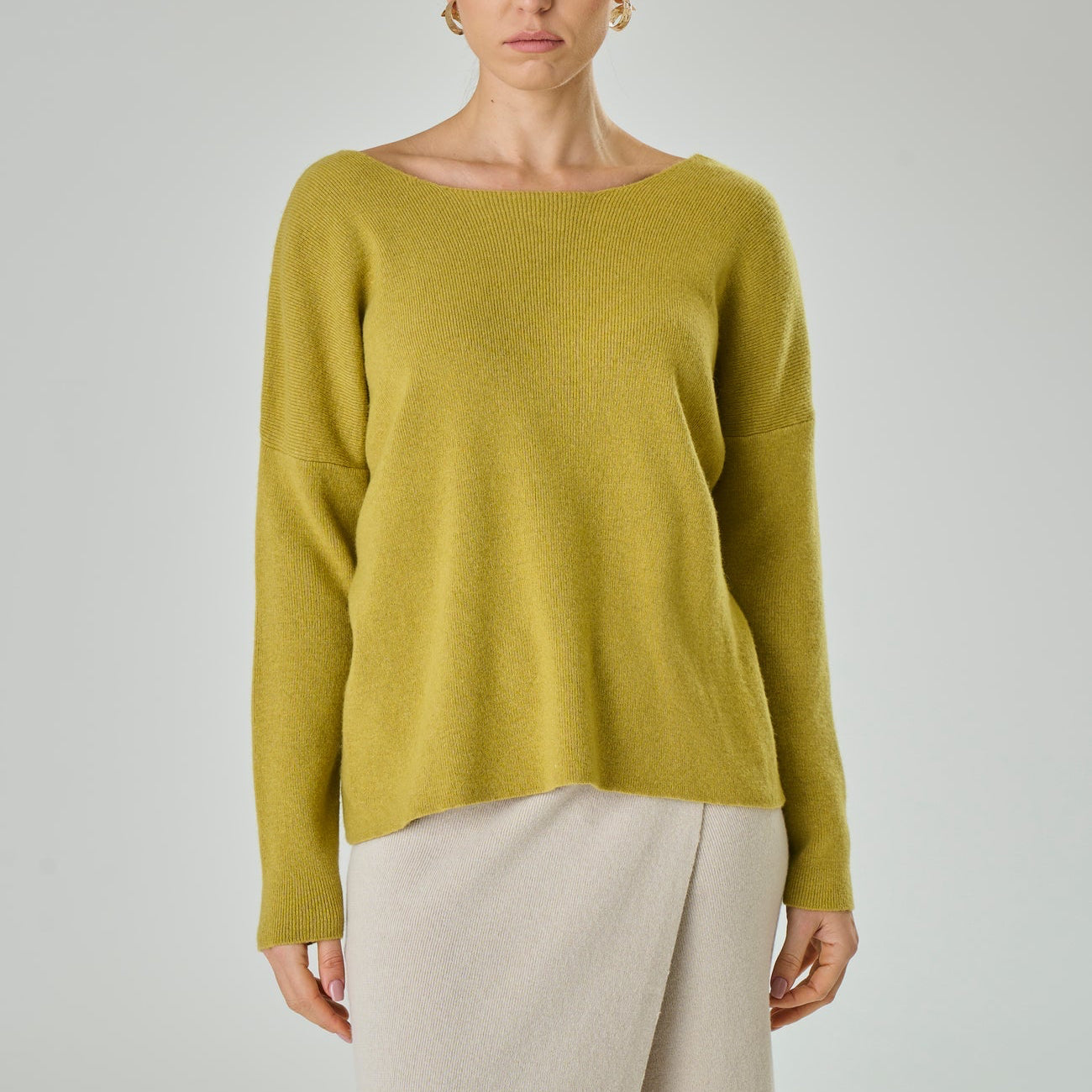Maglia in misto Cashmere con incrocio sul retro - Andrea
