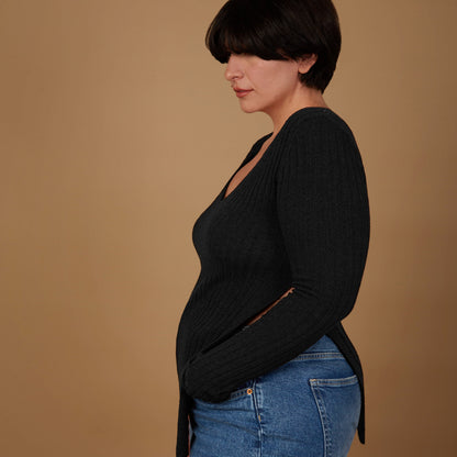 T-shirt con scollo a V e spacco laterale - Saffo