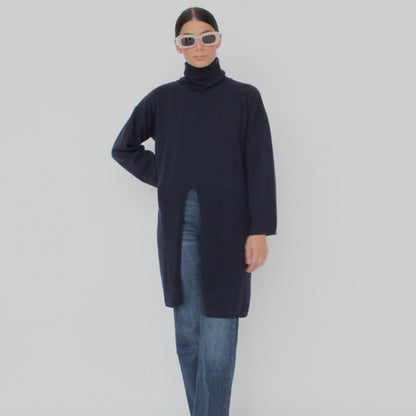 Maglia dolcevita con spacco frontale - Allison